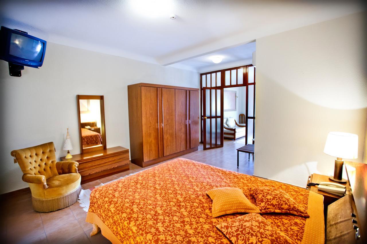 Residencial Planalto Hotel Миранда до Дуро Екстериор снимка